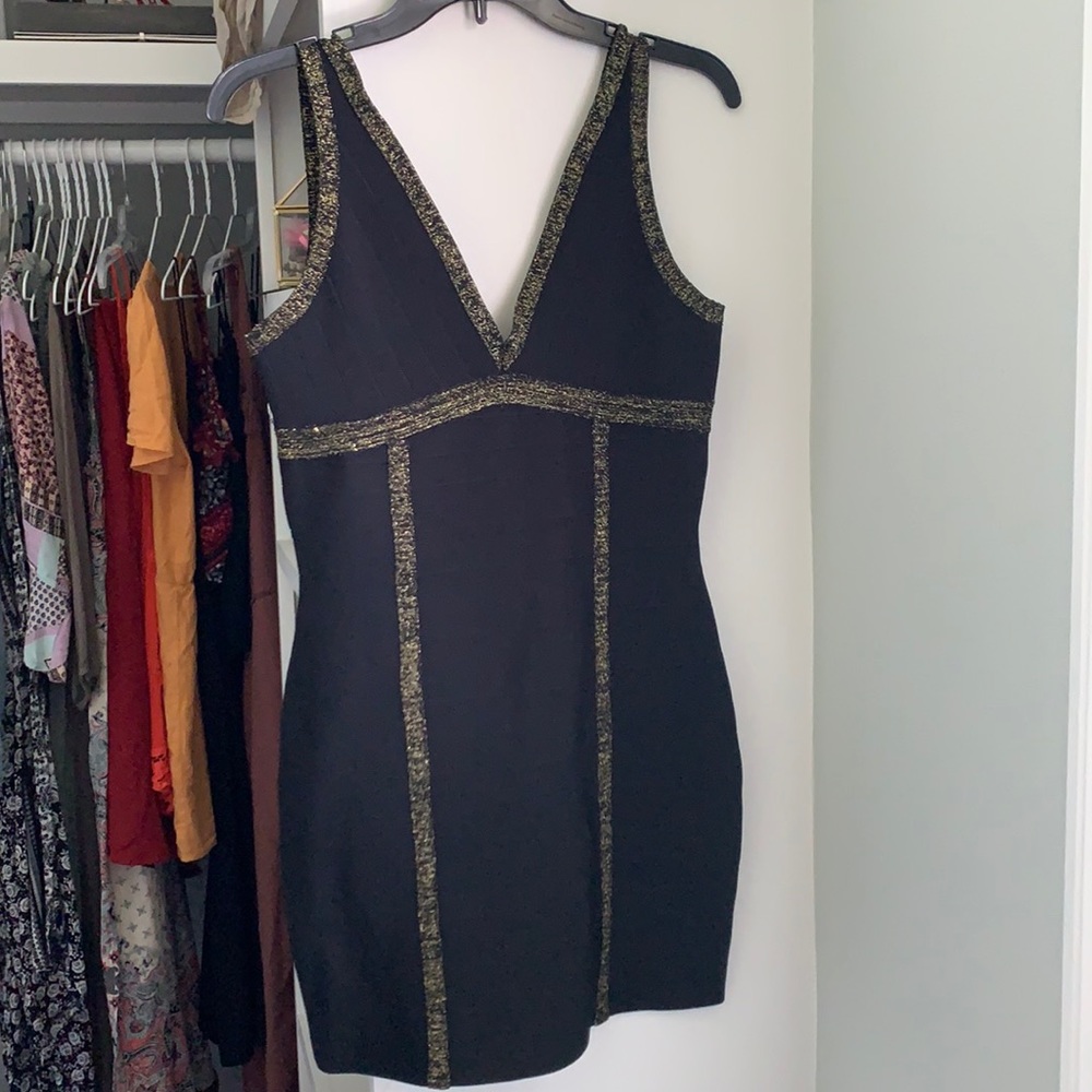 Guess body con dress size L